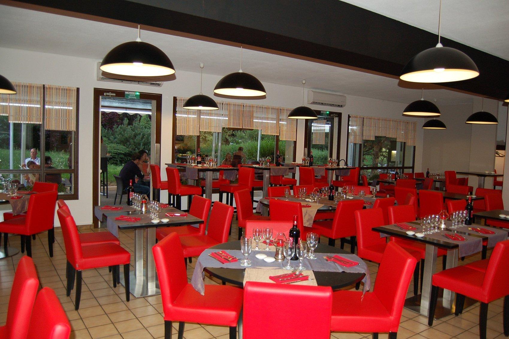Logis Hotel Lons-Le-Saunier - Restaurant Le Grill Lons-le-Saunier Exterior foto